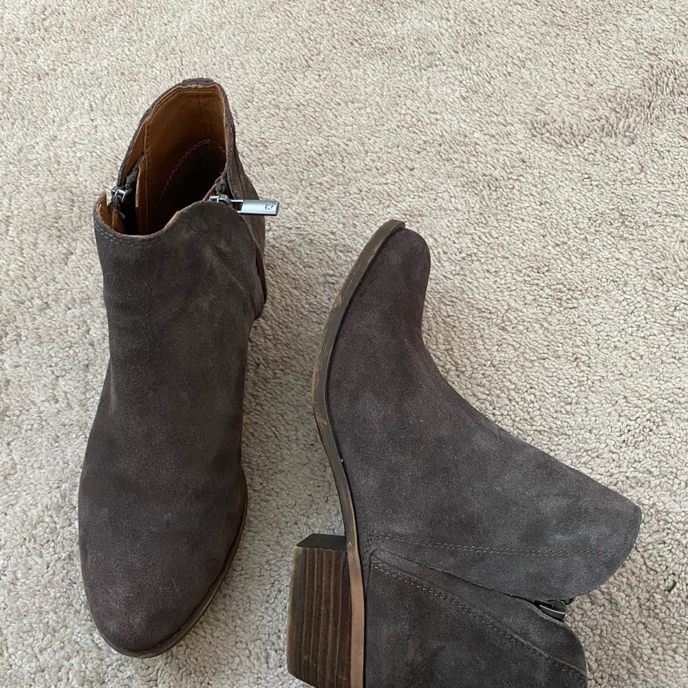 Lucky brown suede booties - Picture 5 of 5